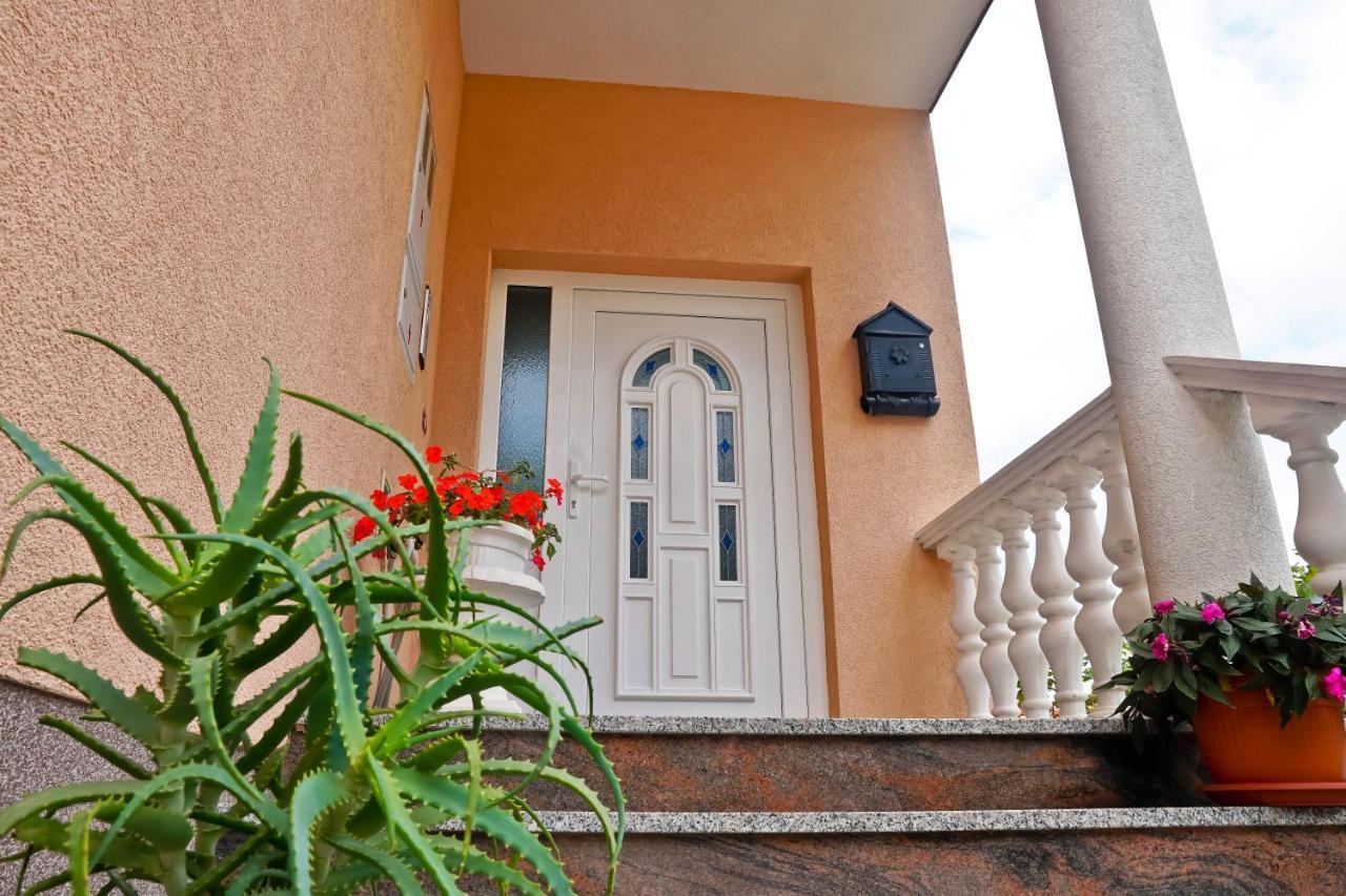 Villa Veli Vrh Pula Exterior photo